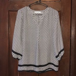 3/4 sleeved patterned blouse